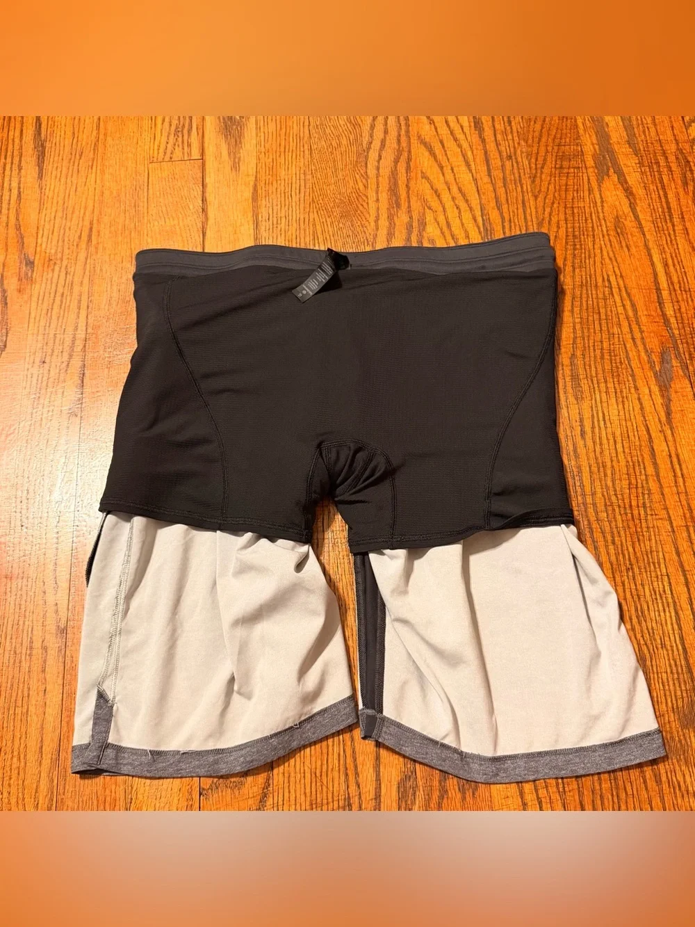 Lululemon T.H.E Shorts Men L Heather Gray Gym 10” Training Running Performance